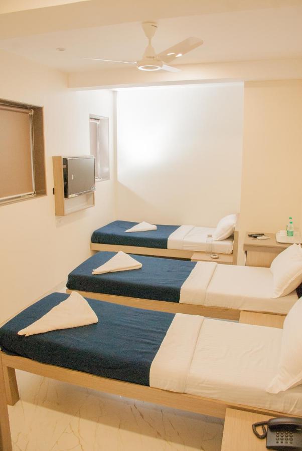 City Hotel Mumbai Ngoại thất bức ảnh