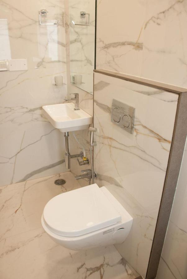 City Hotel Mumbai Ngoại thất bức ảnh